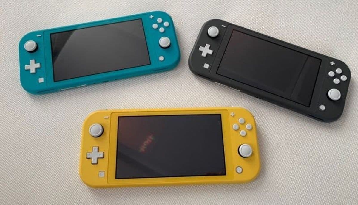 Nintendo Switch Lite - Image 3